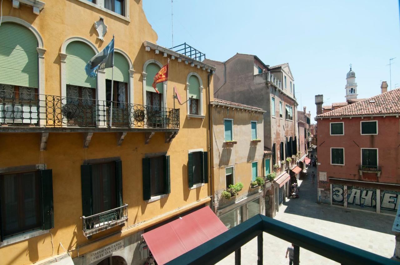 Venice Resorts Guest House Exterior foto